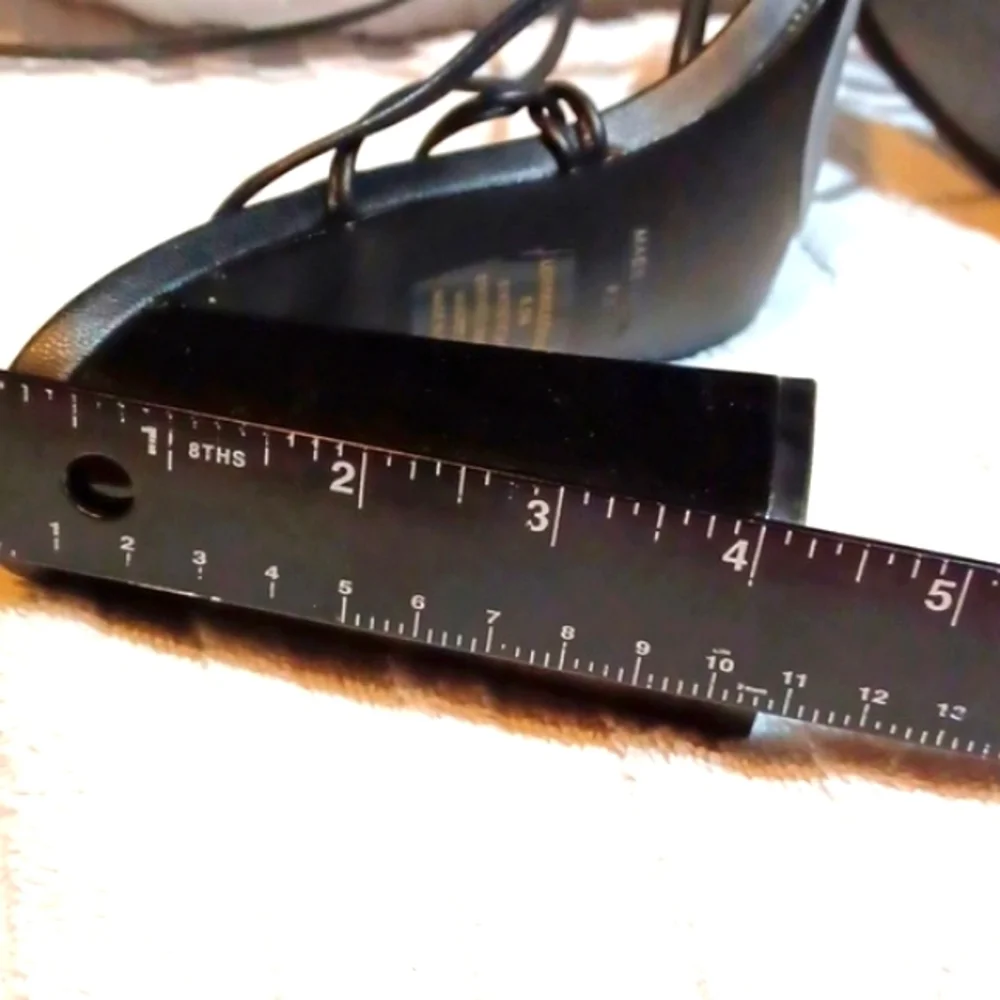 Steve‎ Madden Y2K Woman's Black Tie Around Ankle 4 Inch Heels 6.5 M